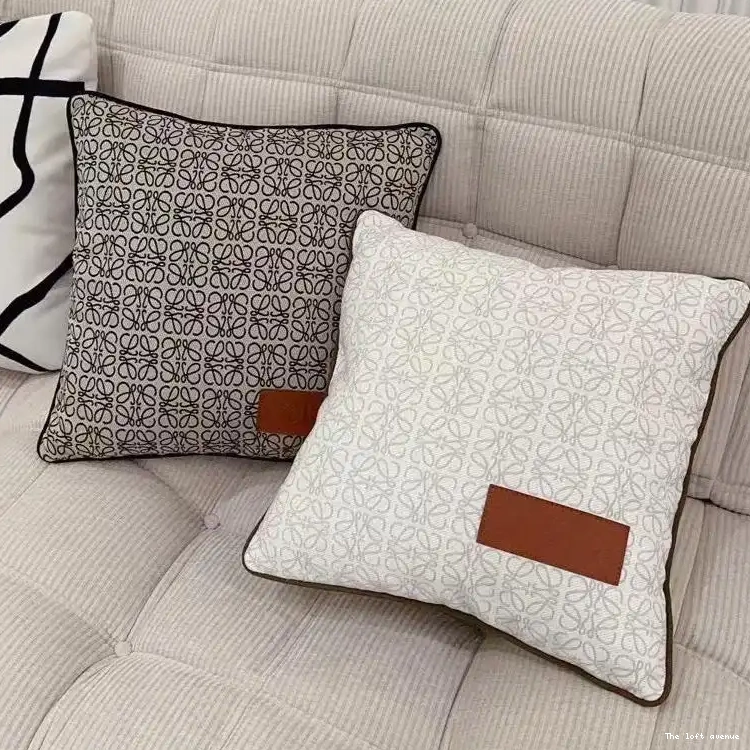 THROW LOEWE PILLOW 0608